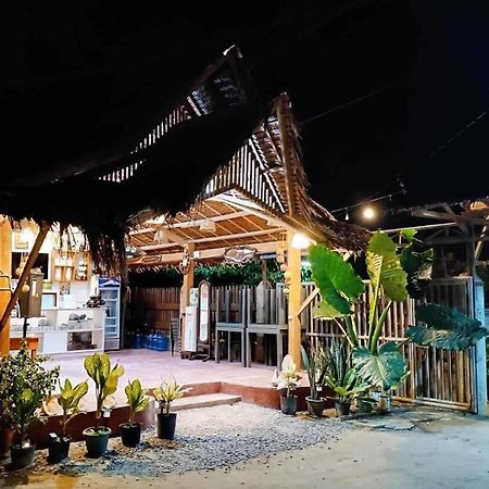 Rgl Place Siargao Генерал-Луна Экстерьер фото